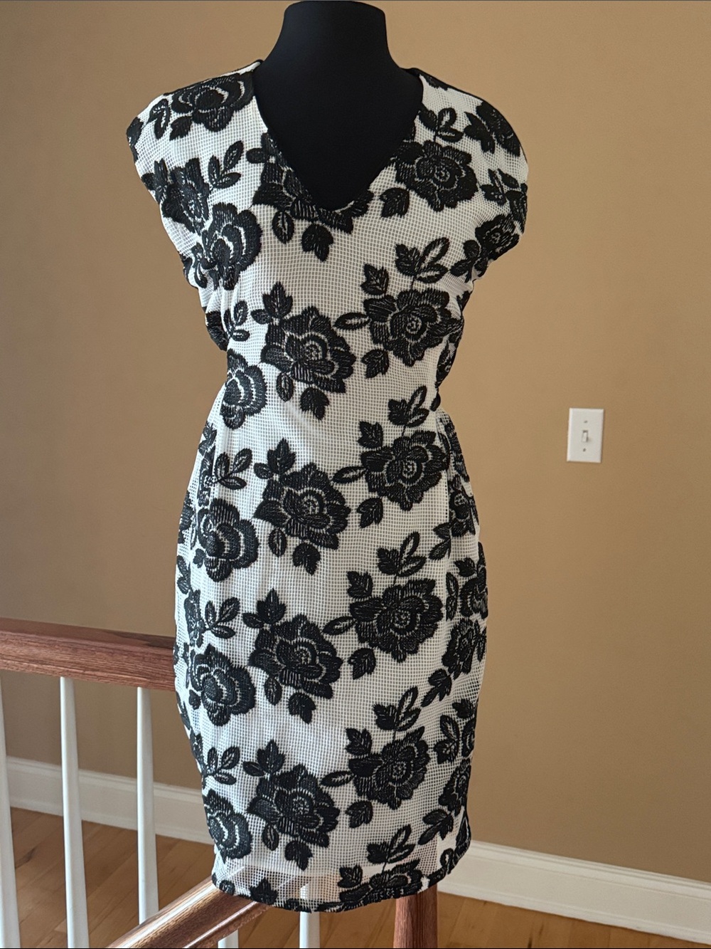 Eva Franco Black & White Lace-Overlay Midi Dress